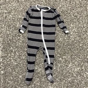 Black & White Kickee Footie